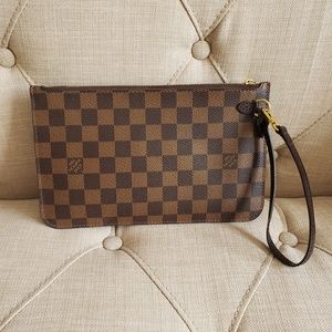 Louis Vuitton MM Neverfull Wristlet
